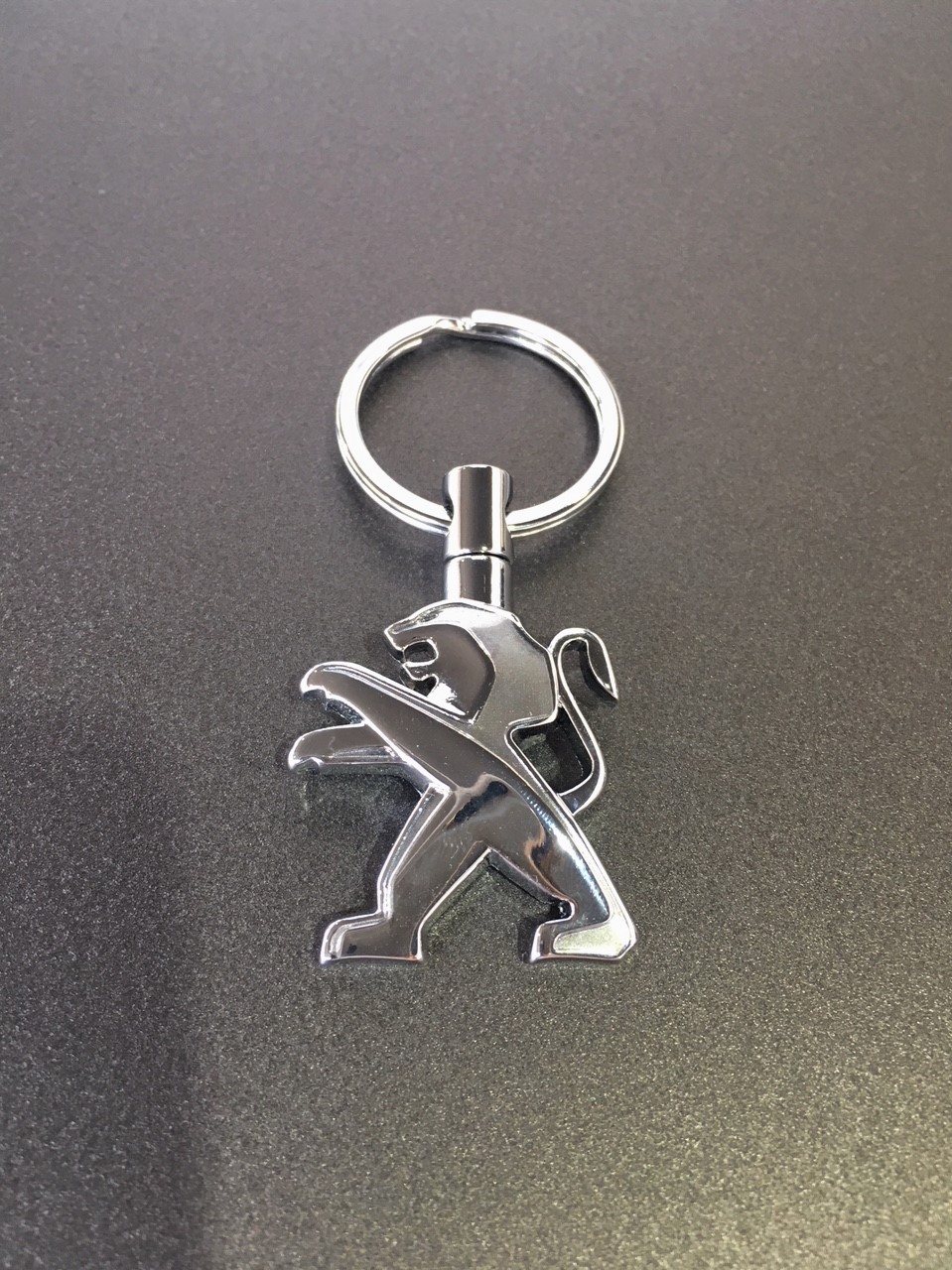 プジョーライオンキーリング