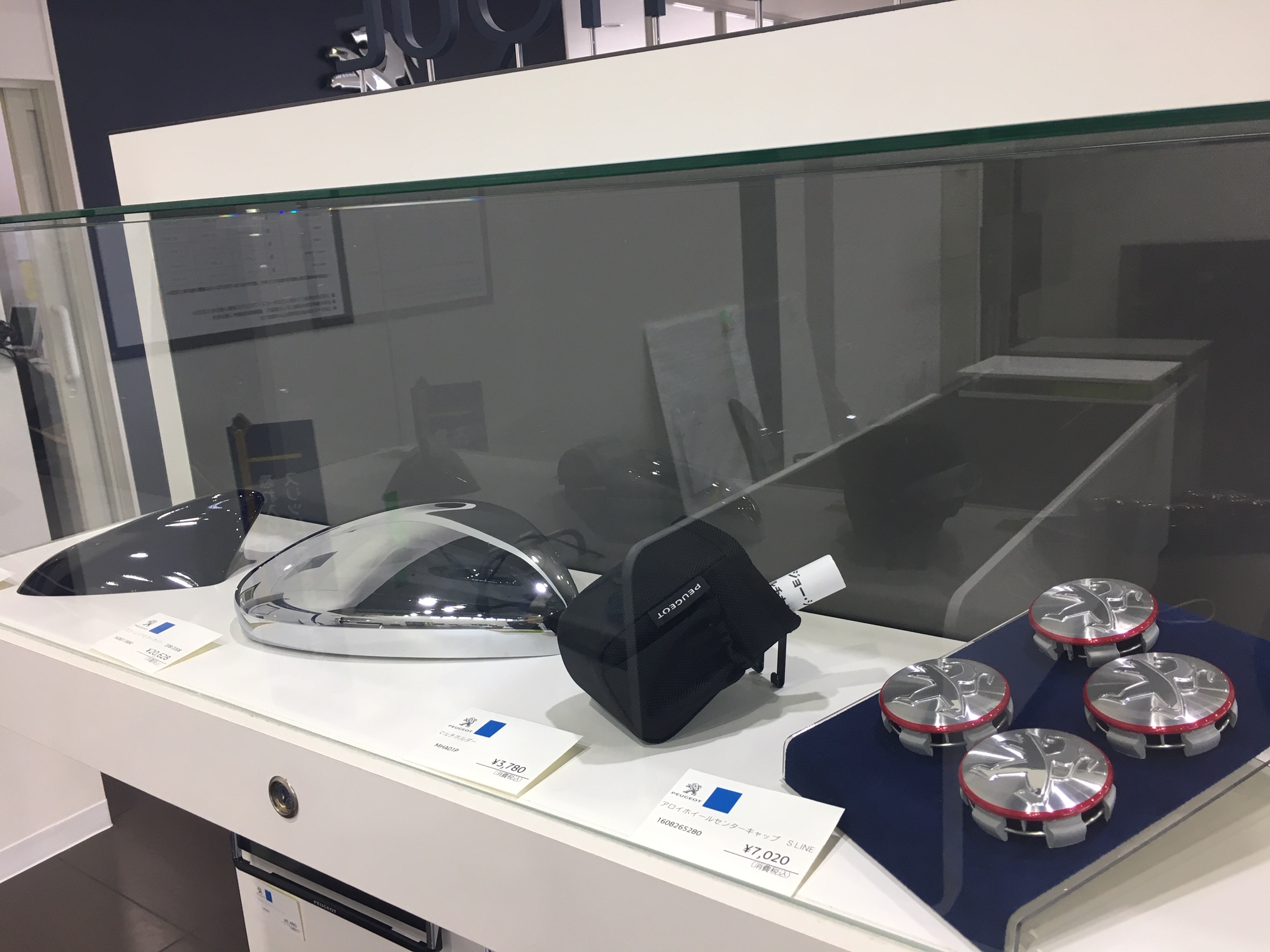 ウィンターアクセサリー紹介します＊