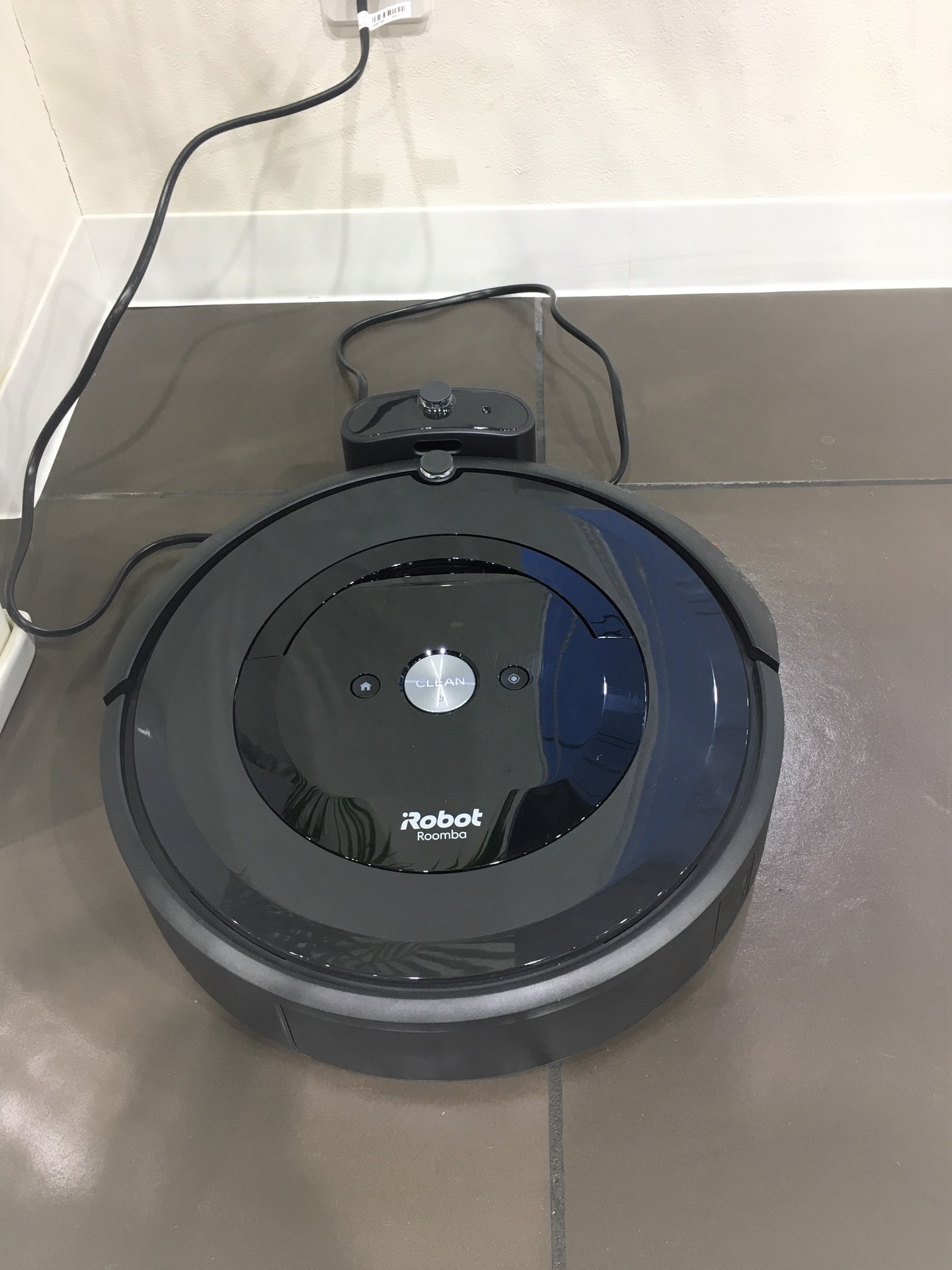 お掃除ロボットがやってきました