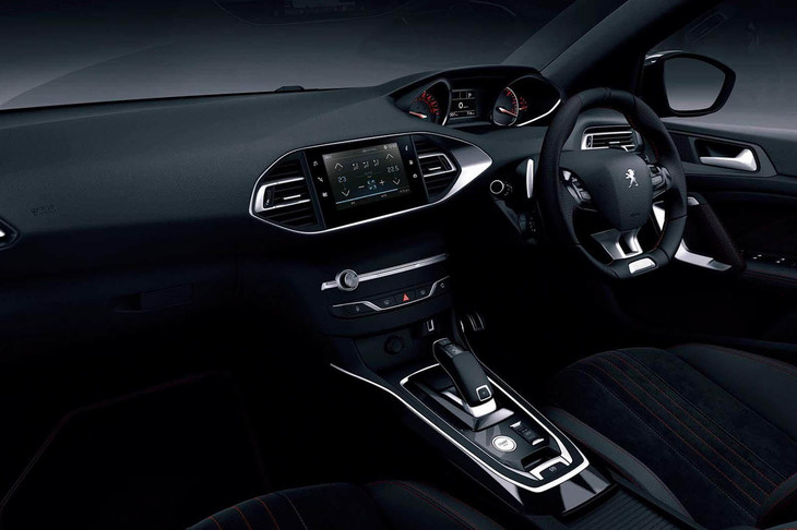 new308 1.5ℓディーゼル試乗車あります