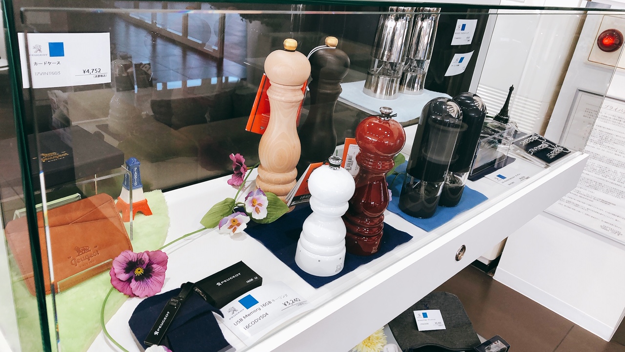 6月ドリンクとブティック。