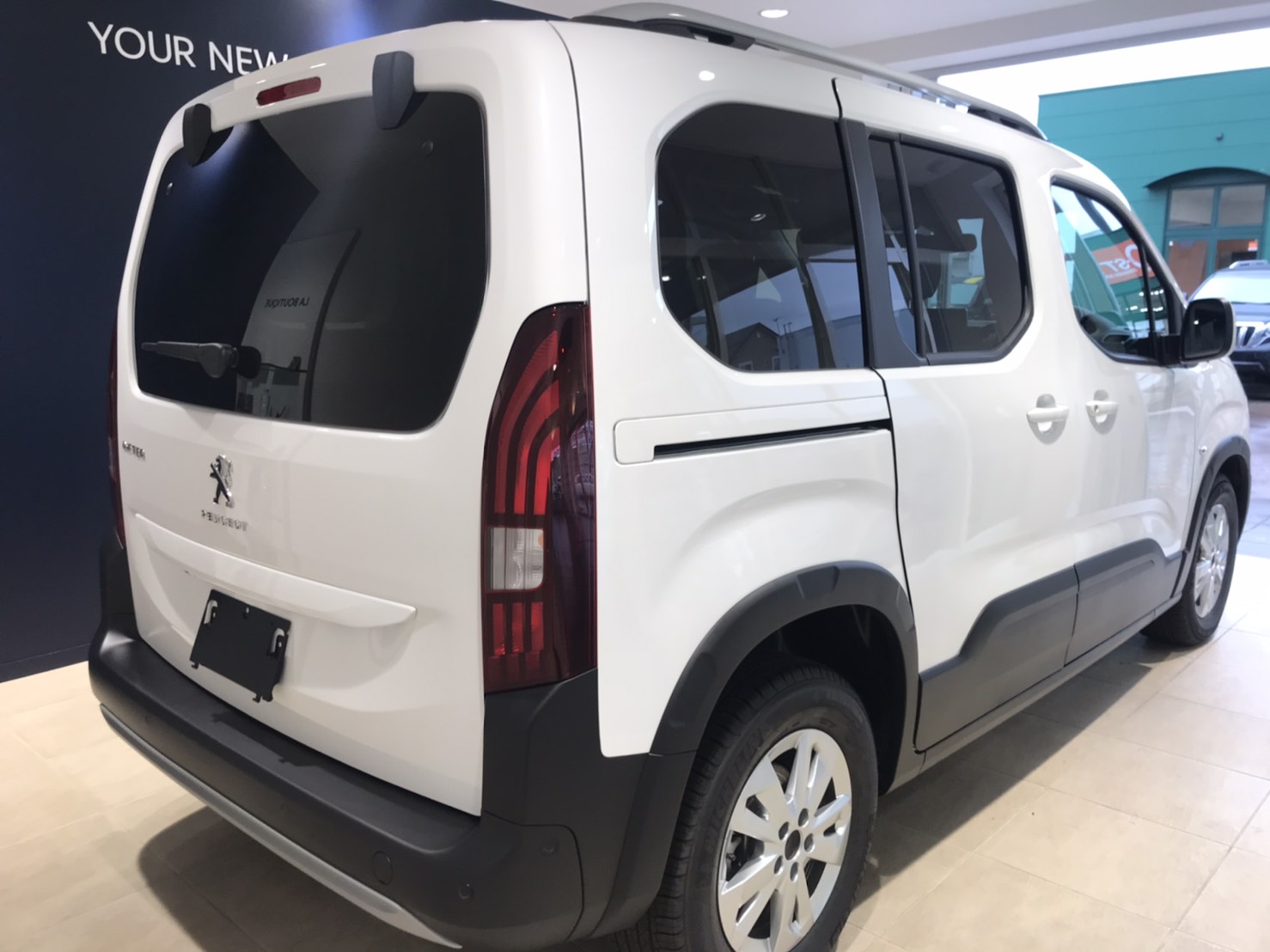 明日は年内最終営業日です