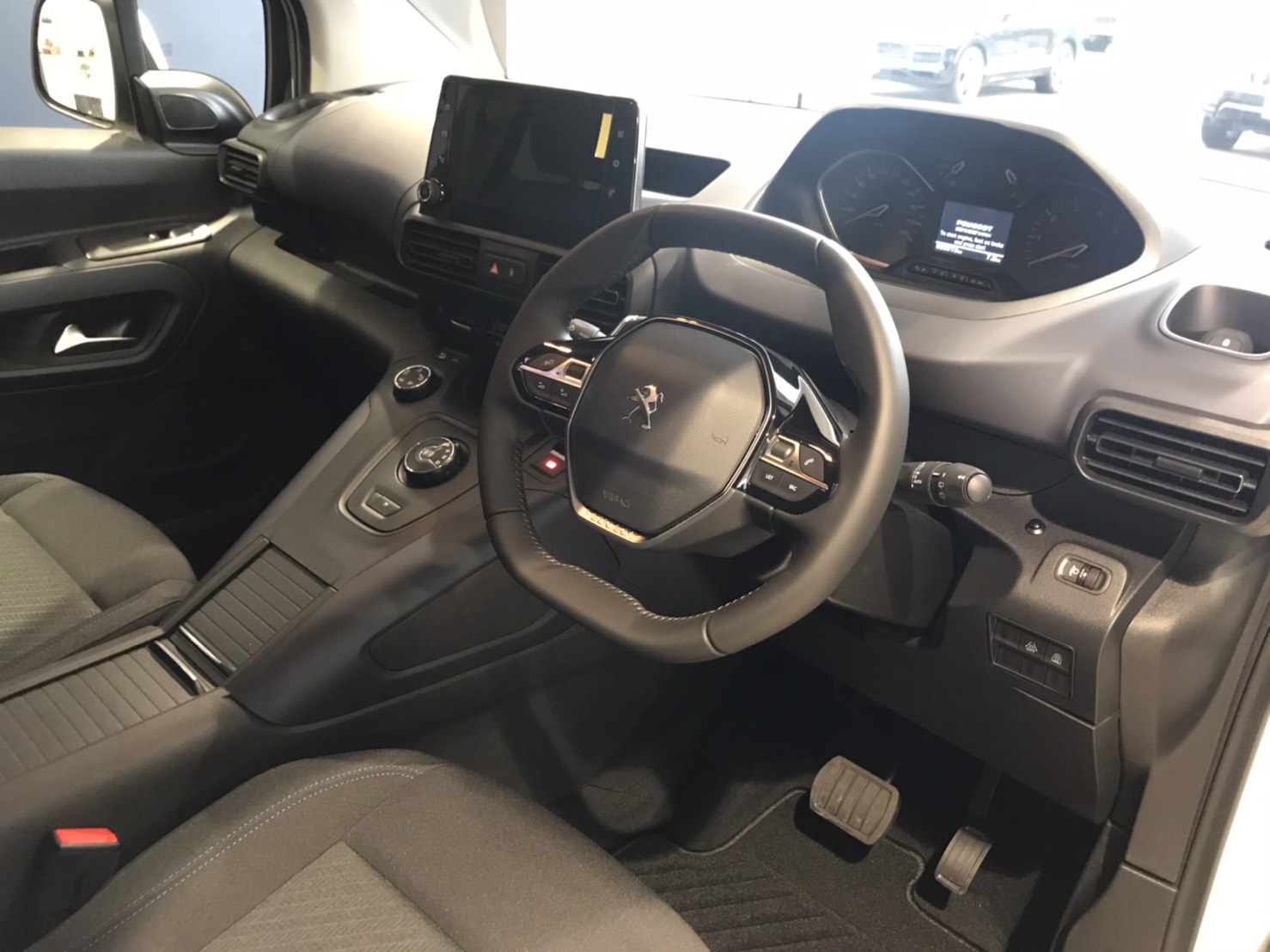 明日は年内最終営業日です