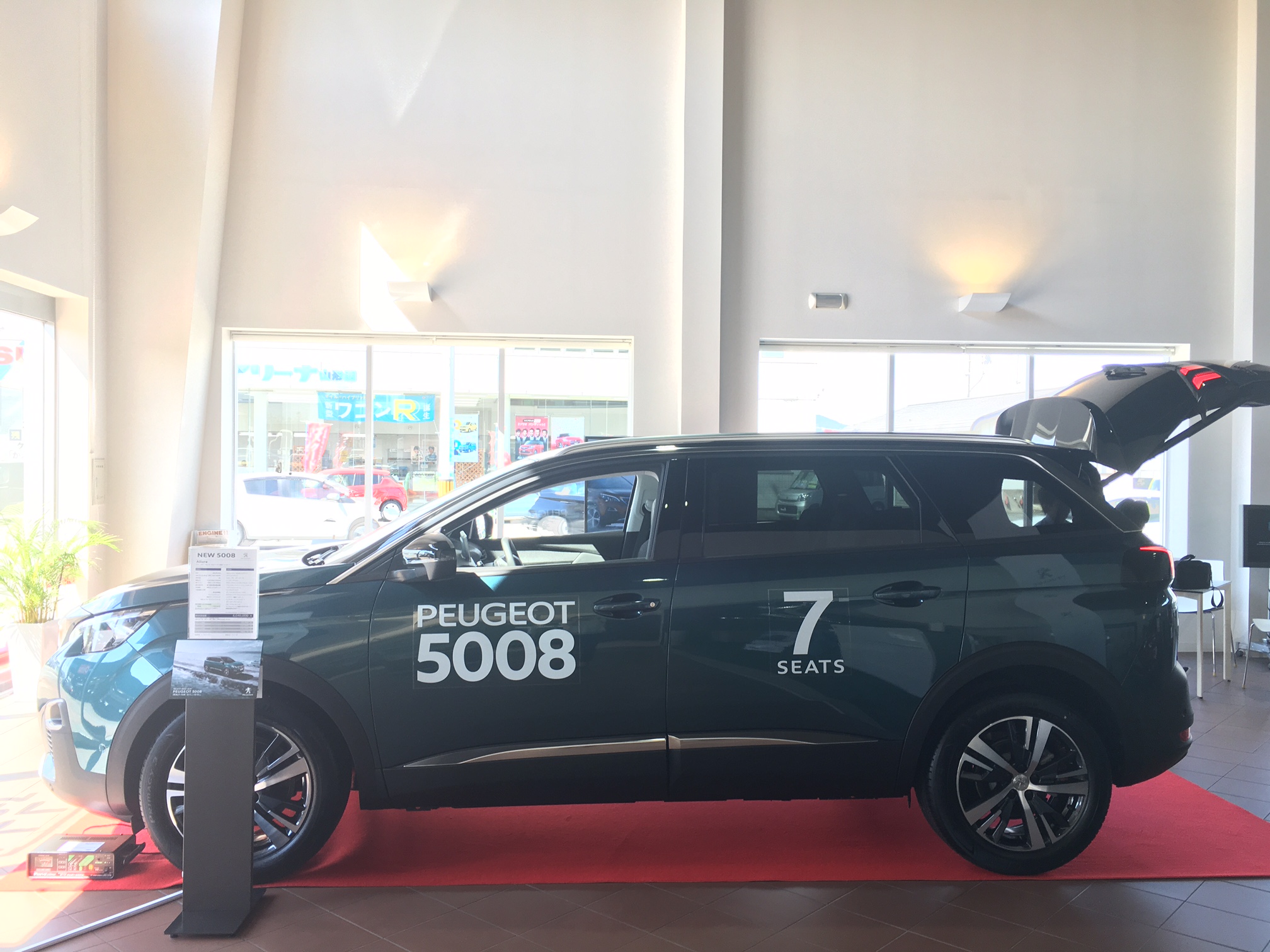 new SUV PEUGEOT5008内覧会＊