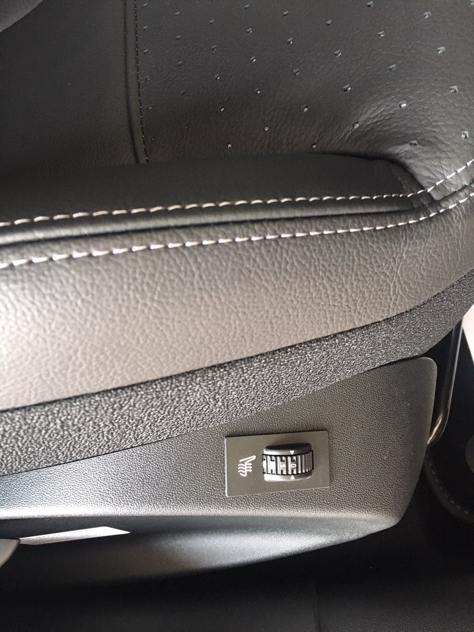 208 LEATHER EDITION