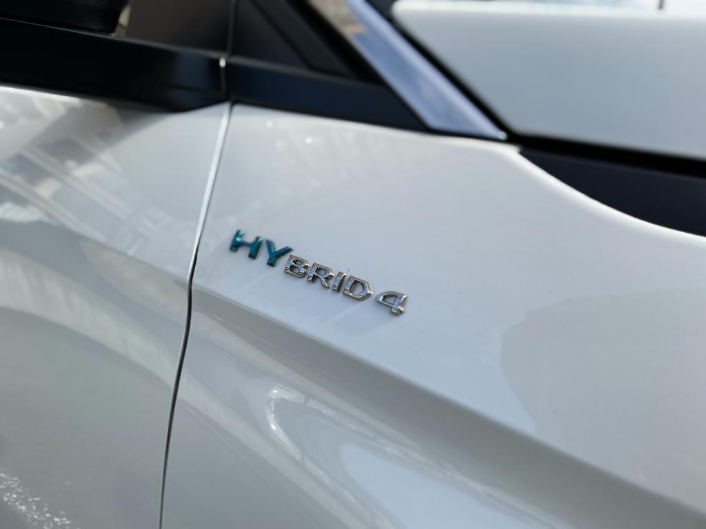 話題のプジョーのPHEV🚗ご試乗いかがですか❓