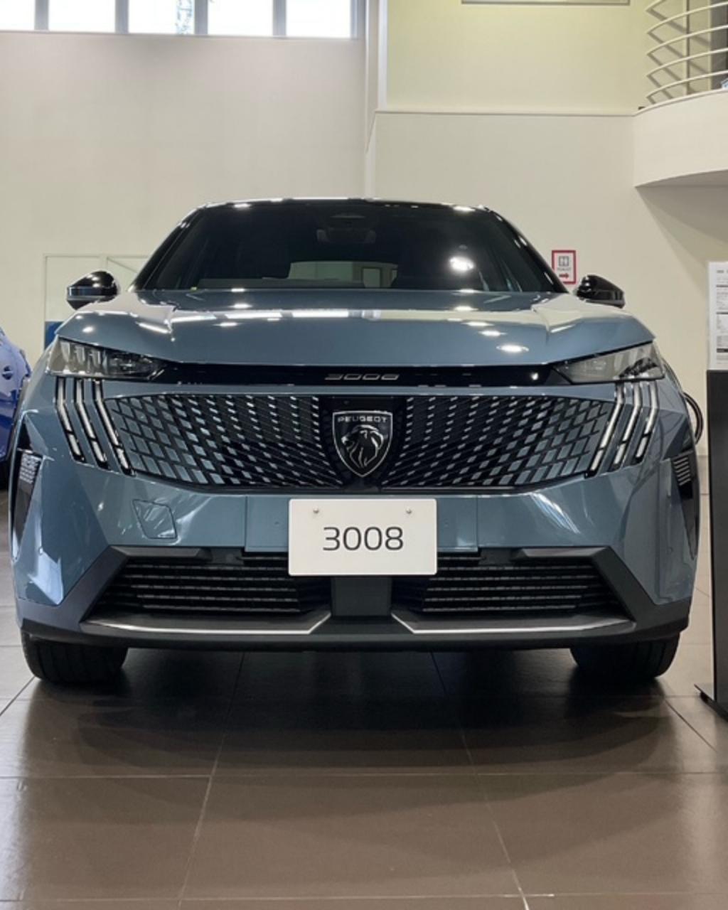 【3008 HYBRID COTY】10ベストカー選出👑