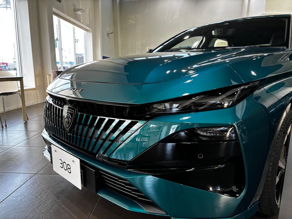NEW３０８HYBRIDデビュー！